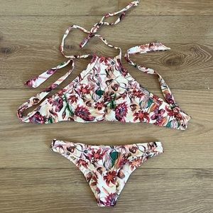 Beach riot swimsuit // never worn